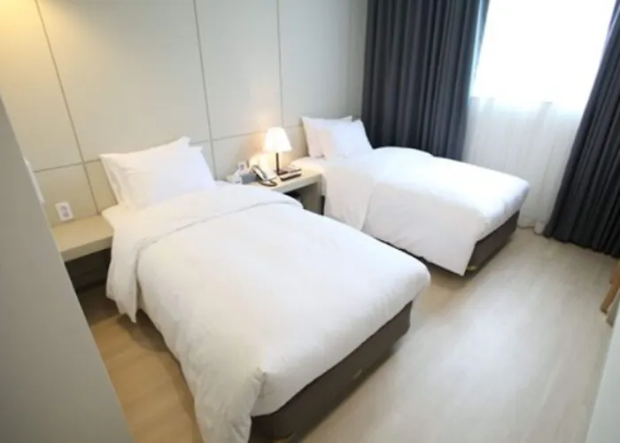 Hotel Bricks 3*