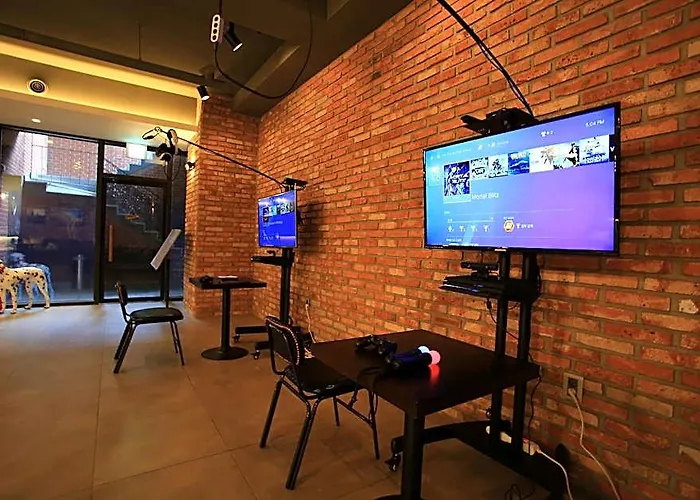 Hotel Bricks