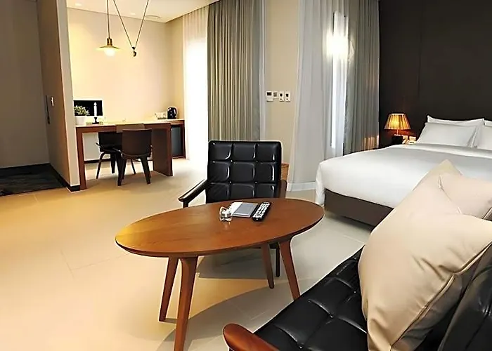 Hotel Bricks